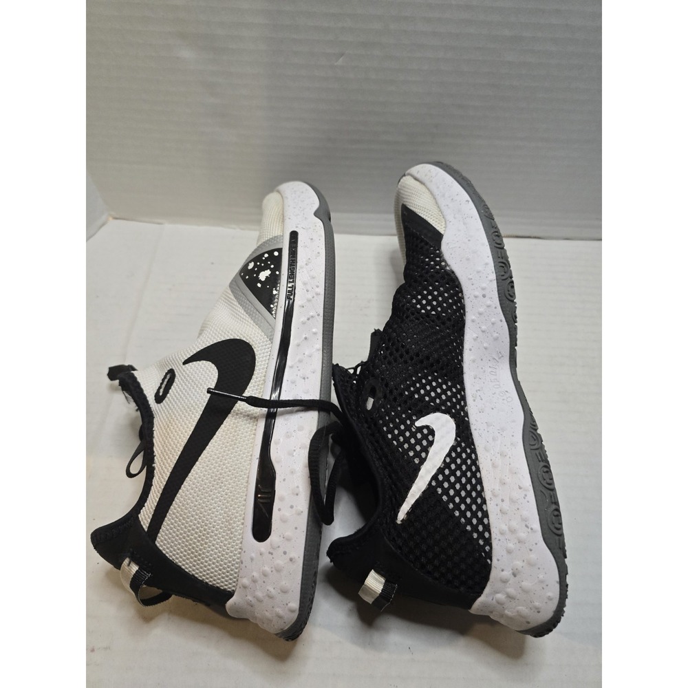 Paul George Nike Basketball Shoes - Picture 2 of 8